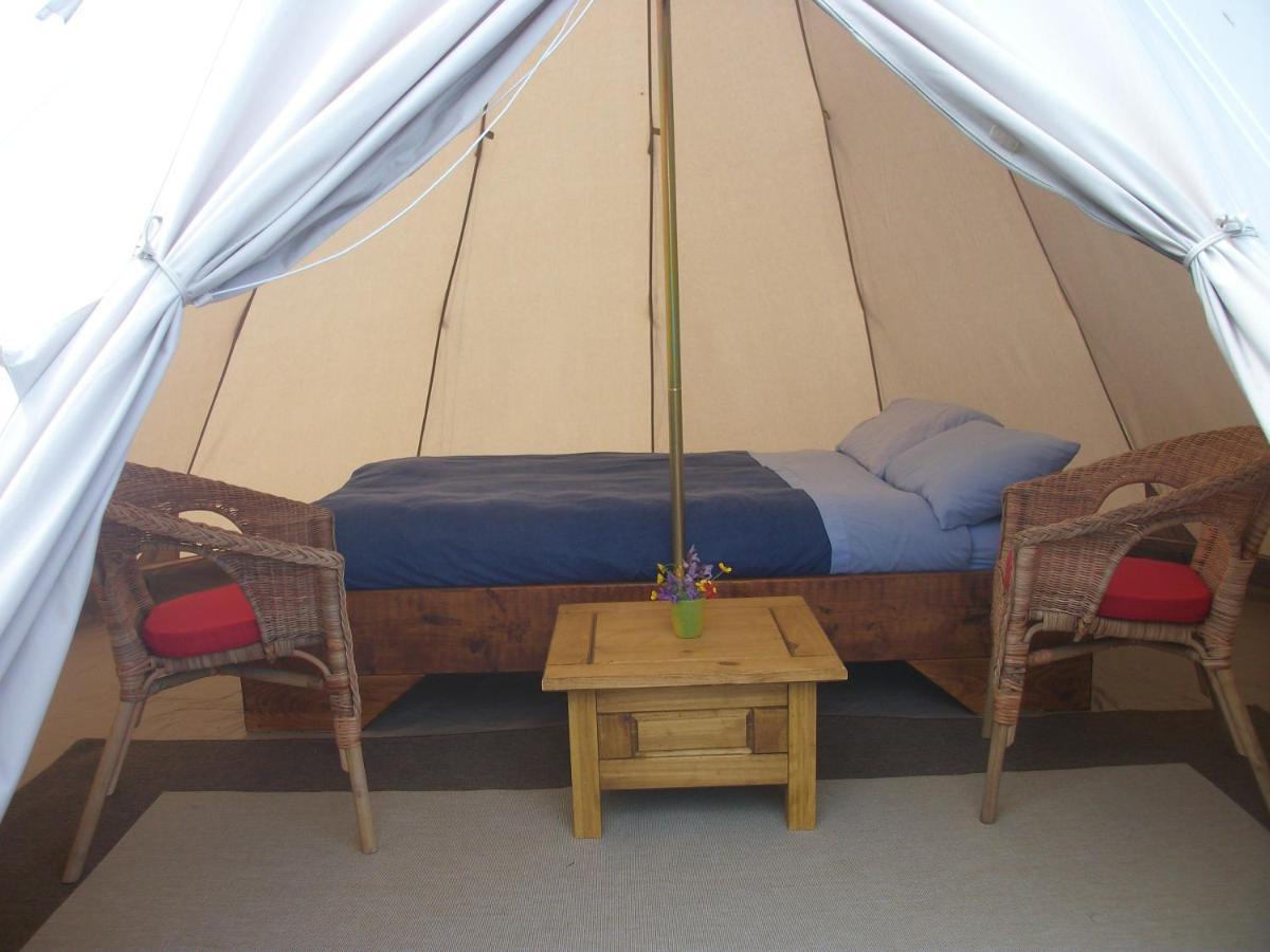 Aille River Tourist Hostel Glamping Doolin Exterior foto